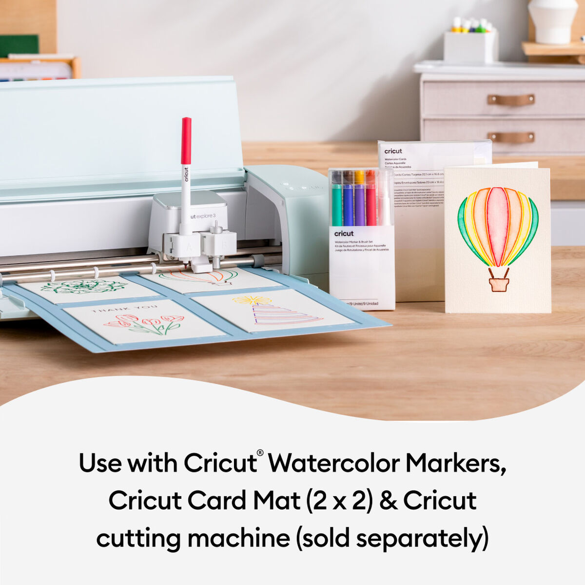 2009985 - Cricut Watercolor Cards White 10pk R40 Cards in Ivory 12.1x16.8cm
