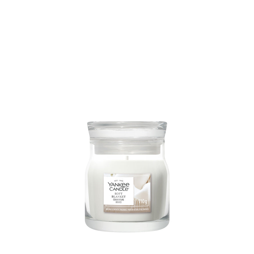Yankee Candle Signature Small Jar Candle - Soft Blanket