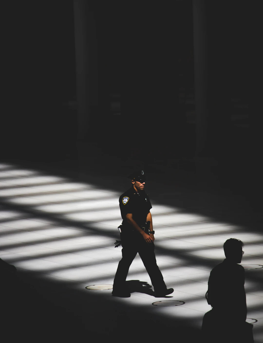 How Security Guards Enhance Employee Safety and Well-Being