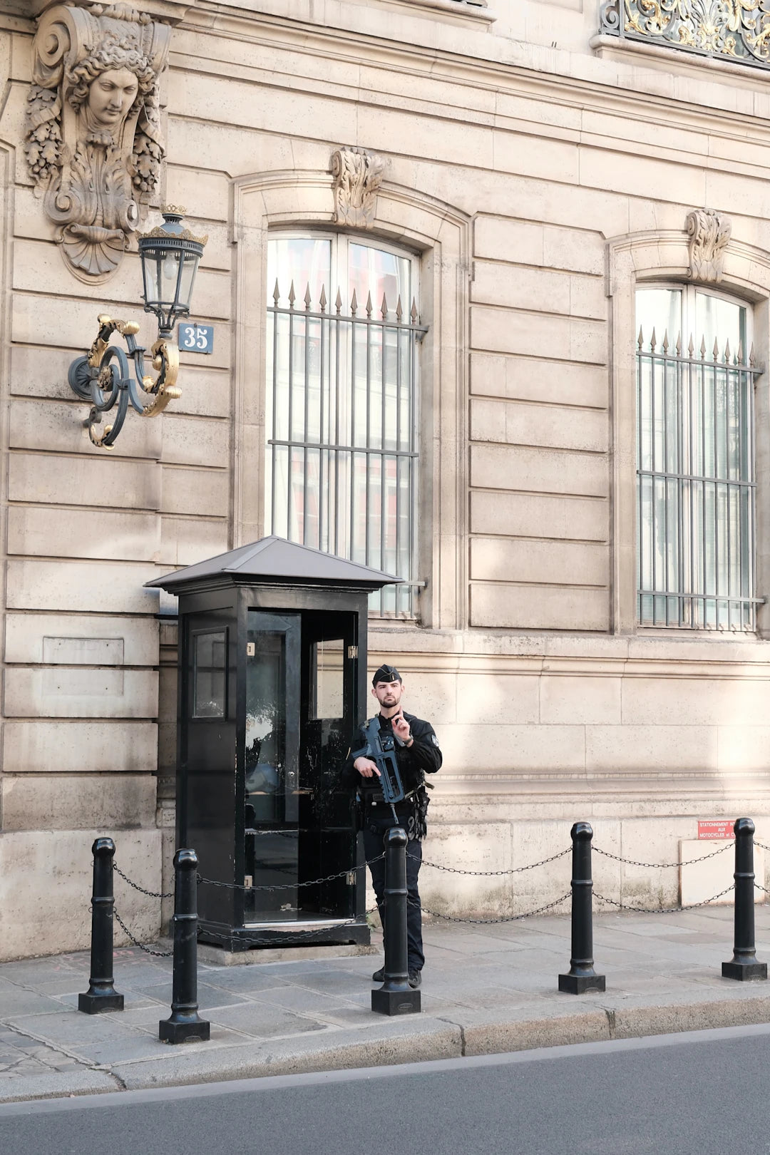 The Benefits of On-Site Security Guards
