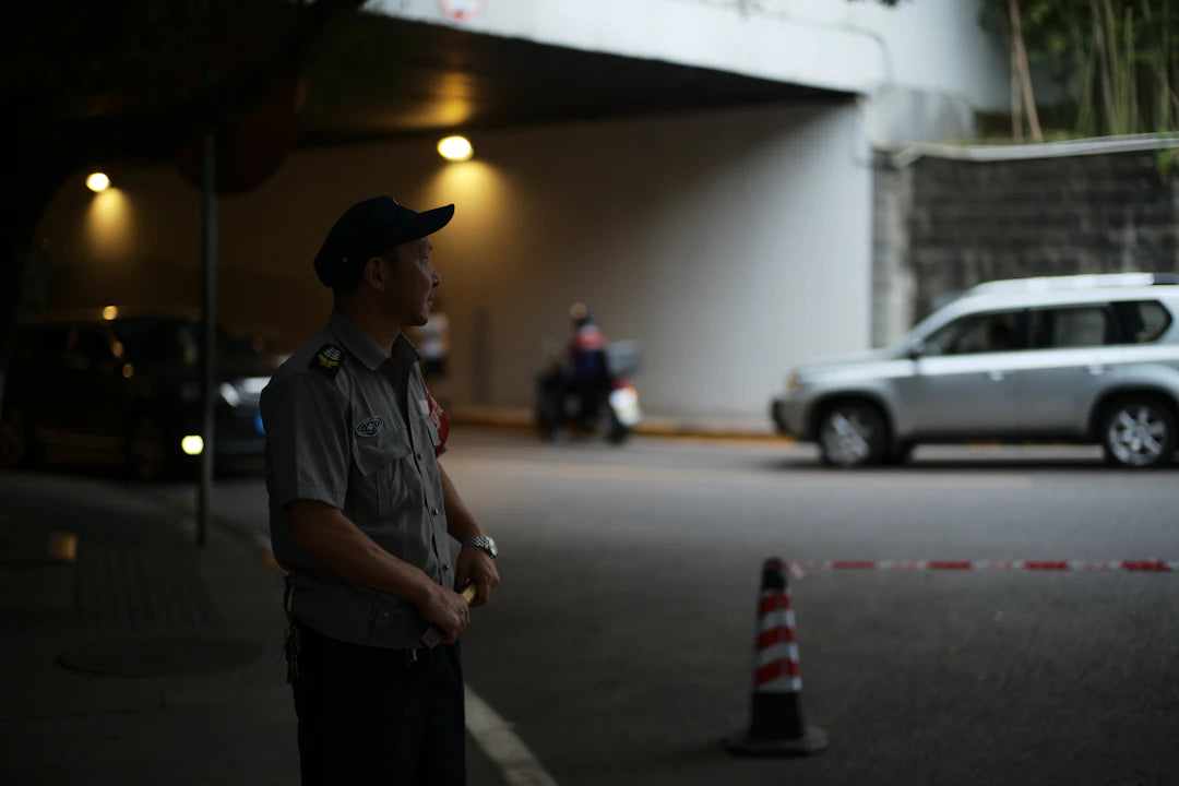 Understanding Different Types of Security Personnel - Guards On Duty Shop & Security Guards 