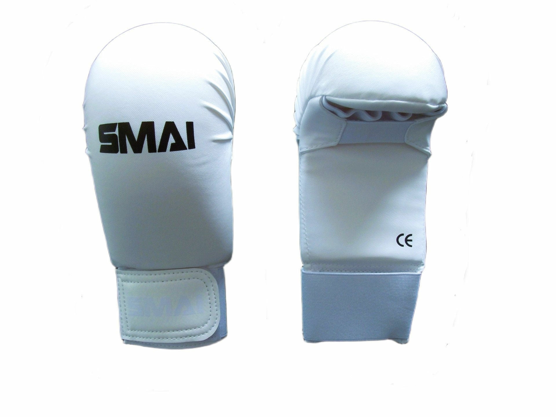 SMAI WUKF Karate Mitts