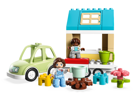 LEGO Family House on Wheels — Set 10986