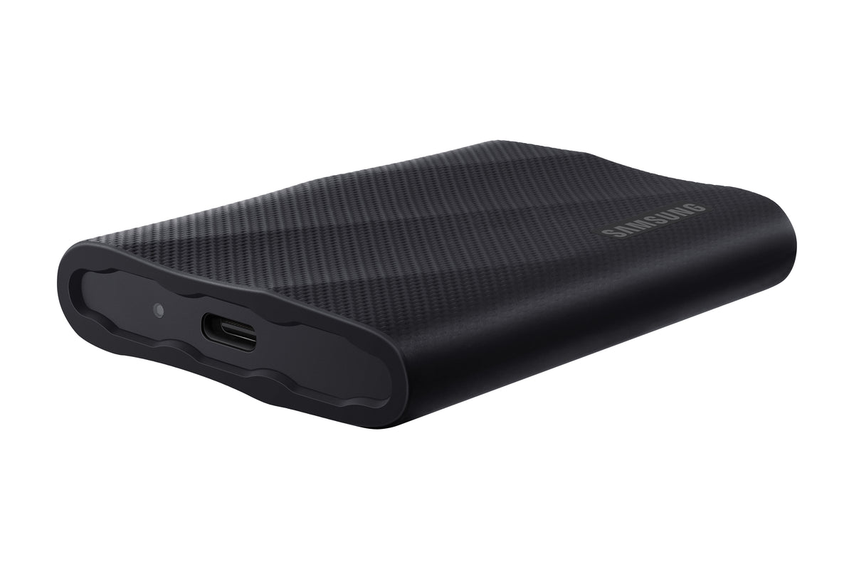 Samsung MU-PG4T0BW T9 Portable SSD 4 TB; Transfer speed up to 2000 MB/s; Write Speed up to 1950MB/s; USB 3.2 (Gen2x2; 20Gbps); A