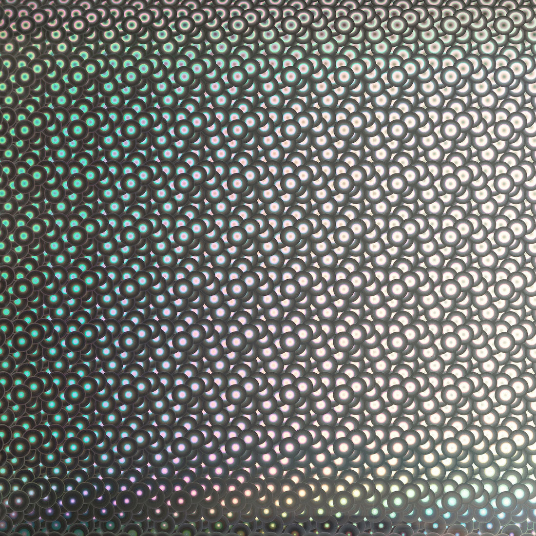 2006626 - Cricut Premium Vinyl Holo Art Deco Silver 30.5x122cm