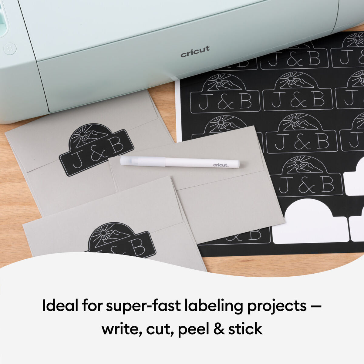 2010005 - Cricut Removable Smart Vinyl Write Black 33x90cm