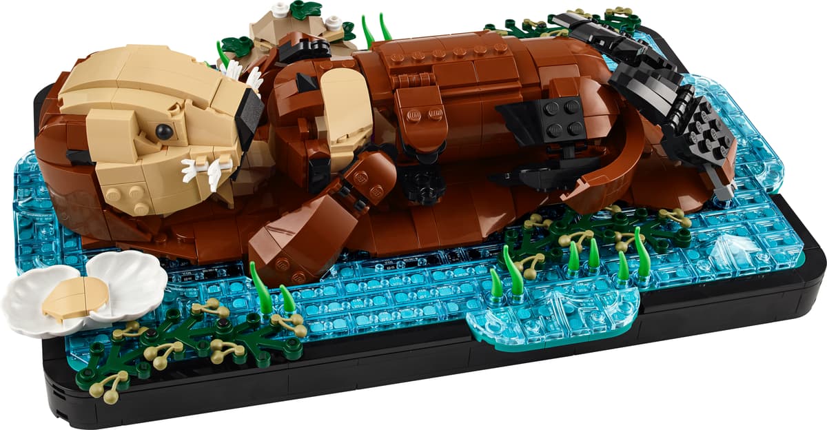 LEGO Floating Sea Otters — Set 21366