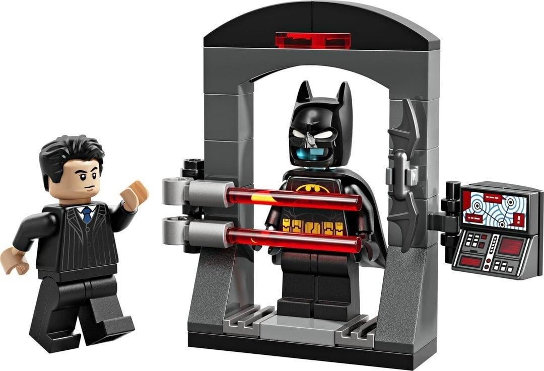 LEGO Batman™: Brruce Wayne™ and the Batsuit™ (Sold In Case Packs) — Set 30726 (Box of 30)