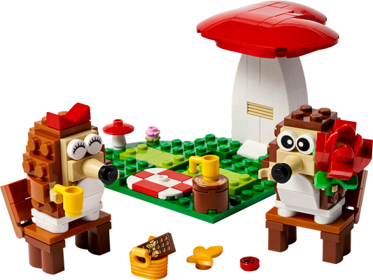 LEGO Hedgehog Picnic Date — Set 40711