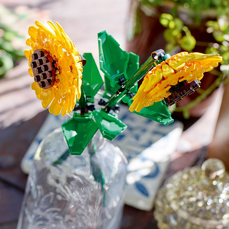 LEGO® Botanicals Sunflowers Flower Decoration Set 40524