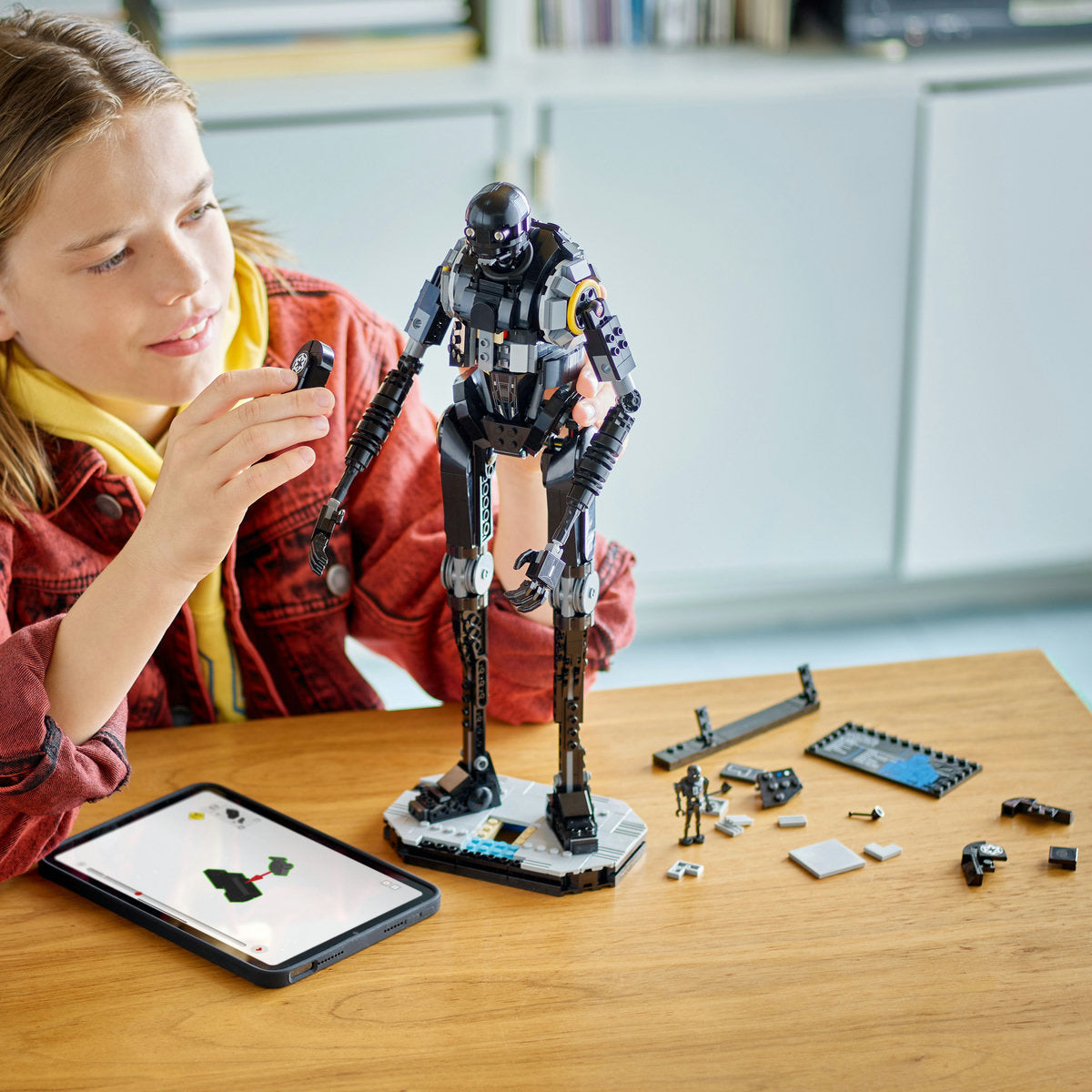 LEGO® Star Wars: Andor™ K-2SO™ Security Droid, Fan Gift 75434