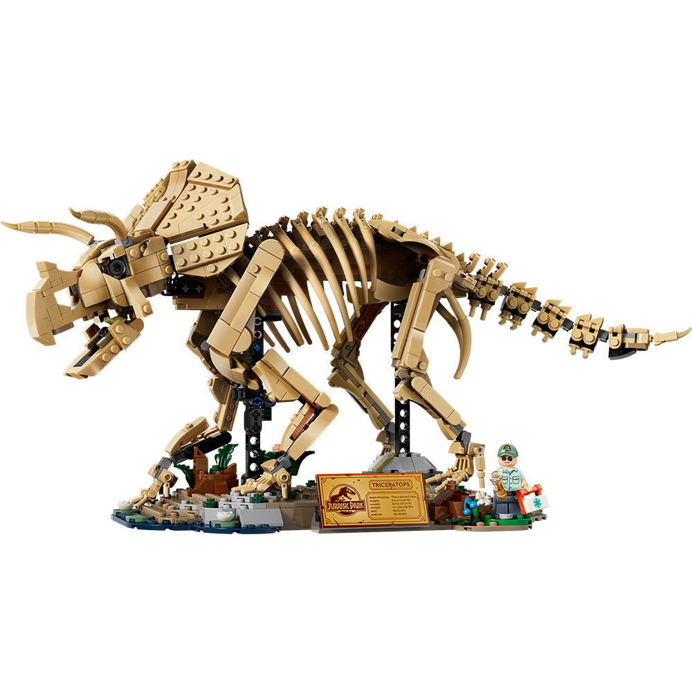 LEGO® Jurassic World Dinosaur Fossils: Triceratops Model Building Kit 77985
