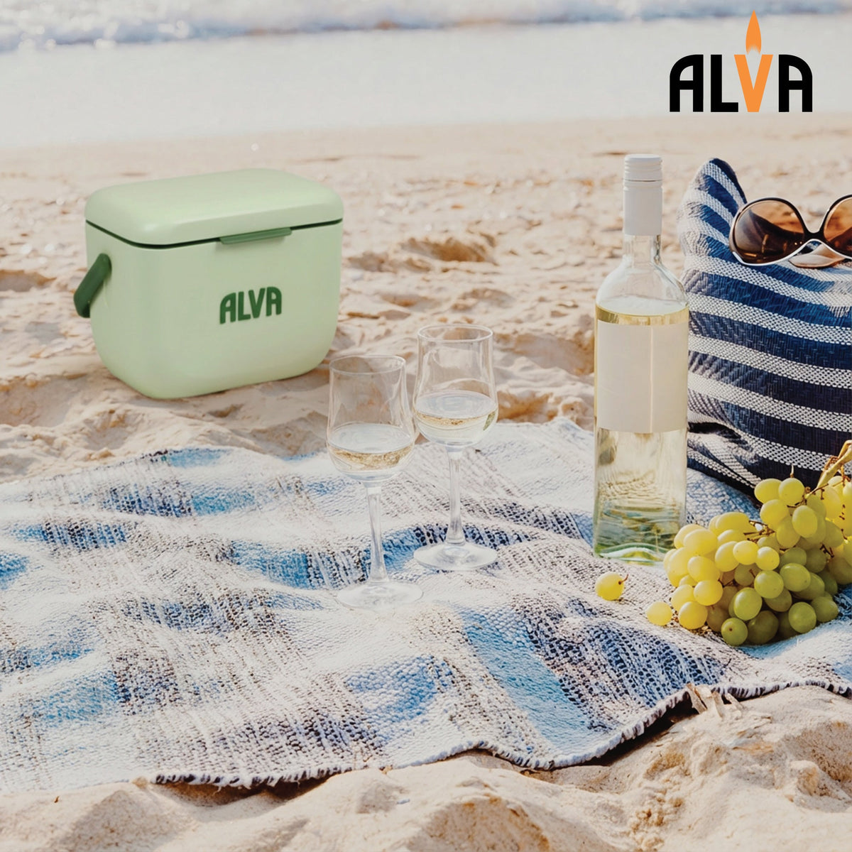 Alva 6L Cooler Box - Pistachio Green