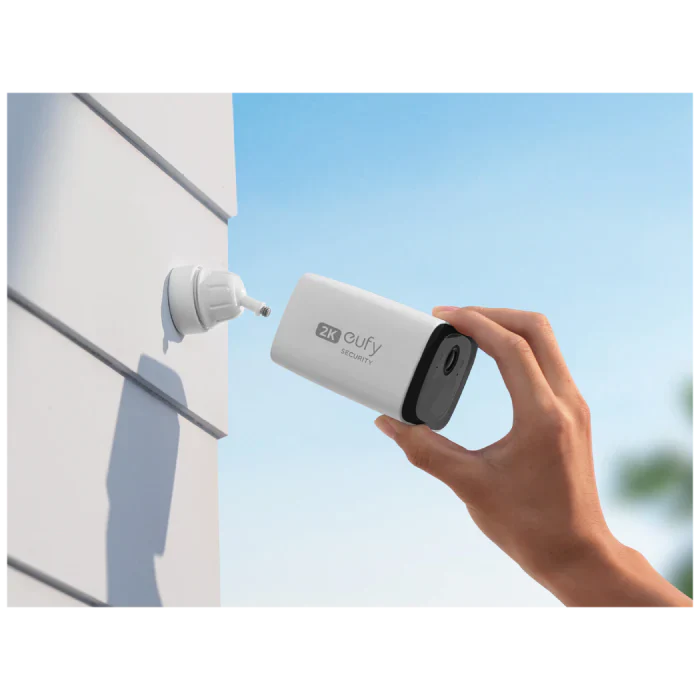 Eufy SoloCam C210 Camera Eufy SoloCam C210 Camera