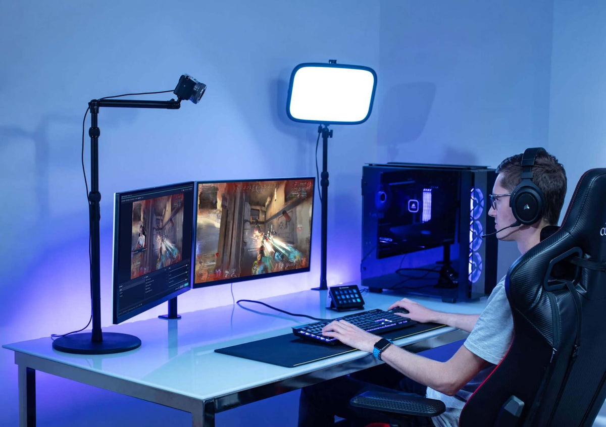 Elgato Multi Mount - Extendable up to 125cm; 3-section steel monopod; Center ball head; Padded desk clamp; Rubber twist locks.