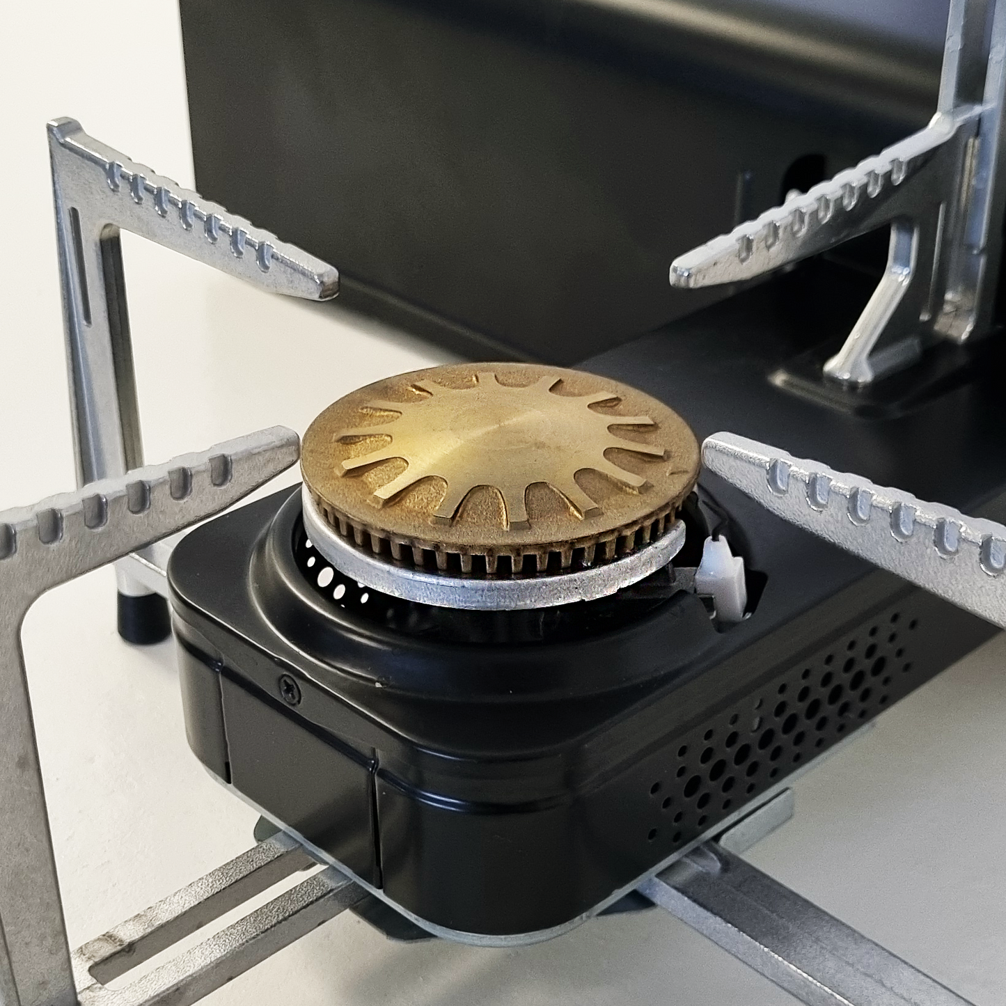 Alva Mini Fold-Up Butane Canister Camping Stove - Alva Mini Fold-Up Camping Stove