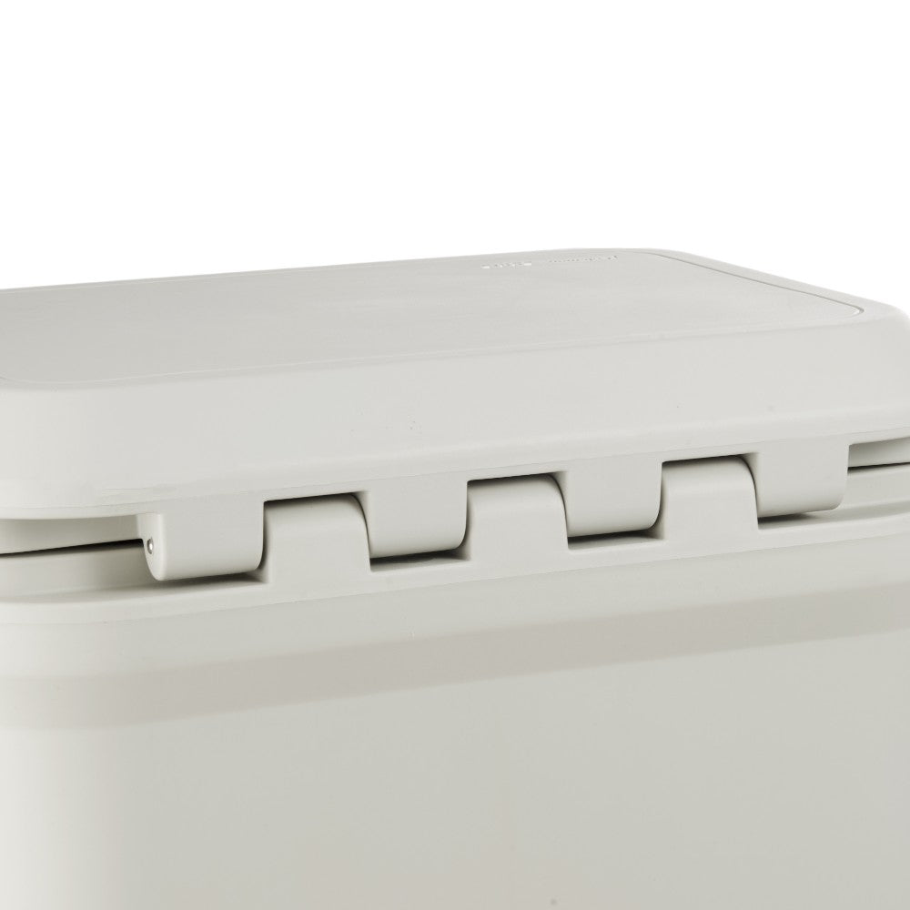 Coleman Pro Series 25QT Chest Cooler