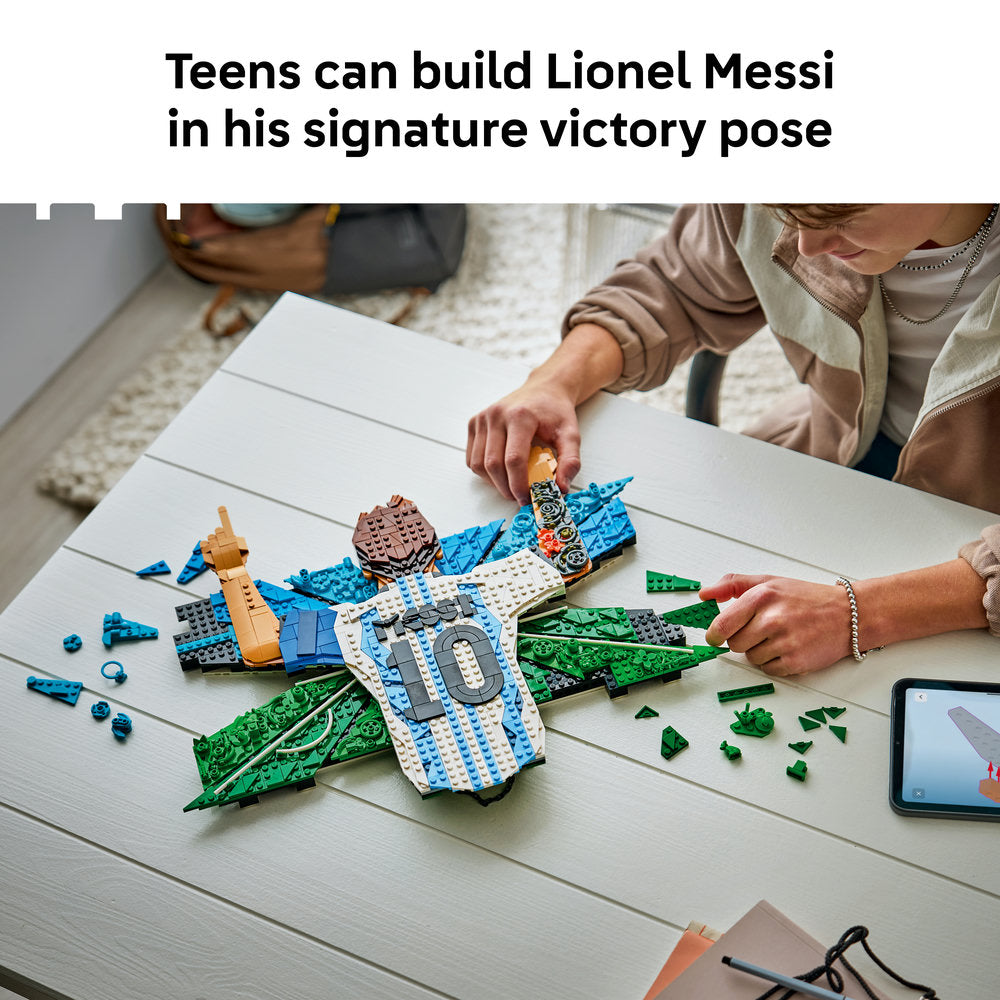 LEGO® Editions Lionel Messi – Celebration Building Set 43018