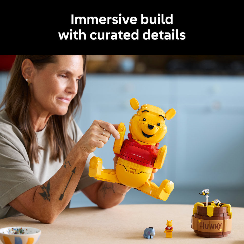 LEGO® ǀ Disney Winnie the Pooh Classic Decoration Building Kit with Honey Pot 43300