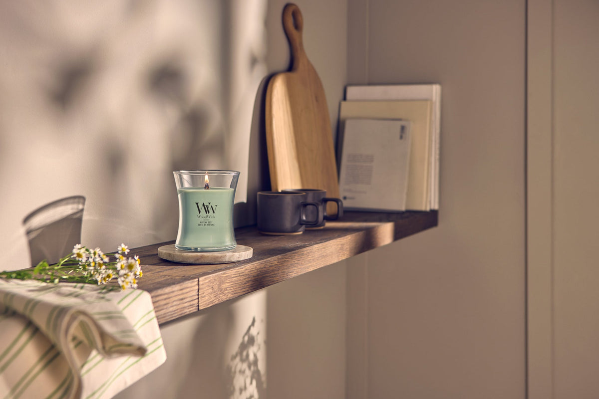 WoodWick Medium Hourglass Candle - Matcha Zest