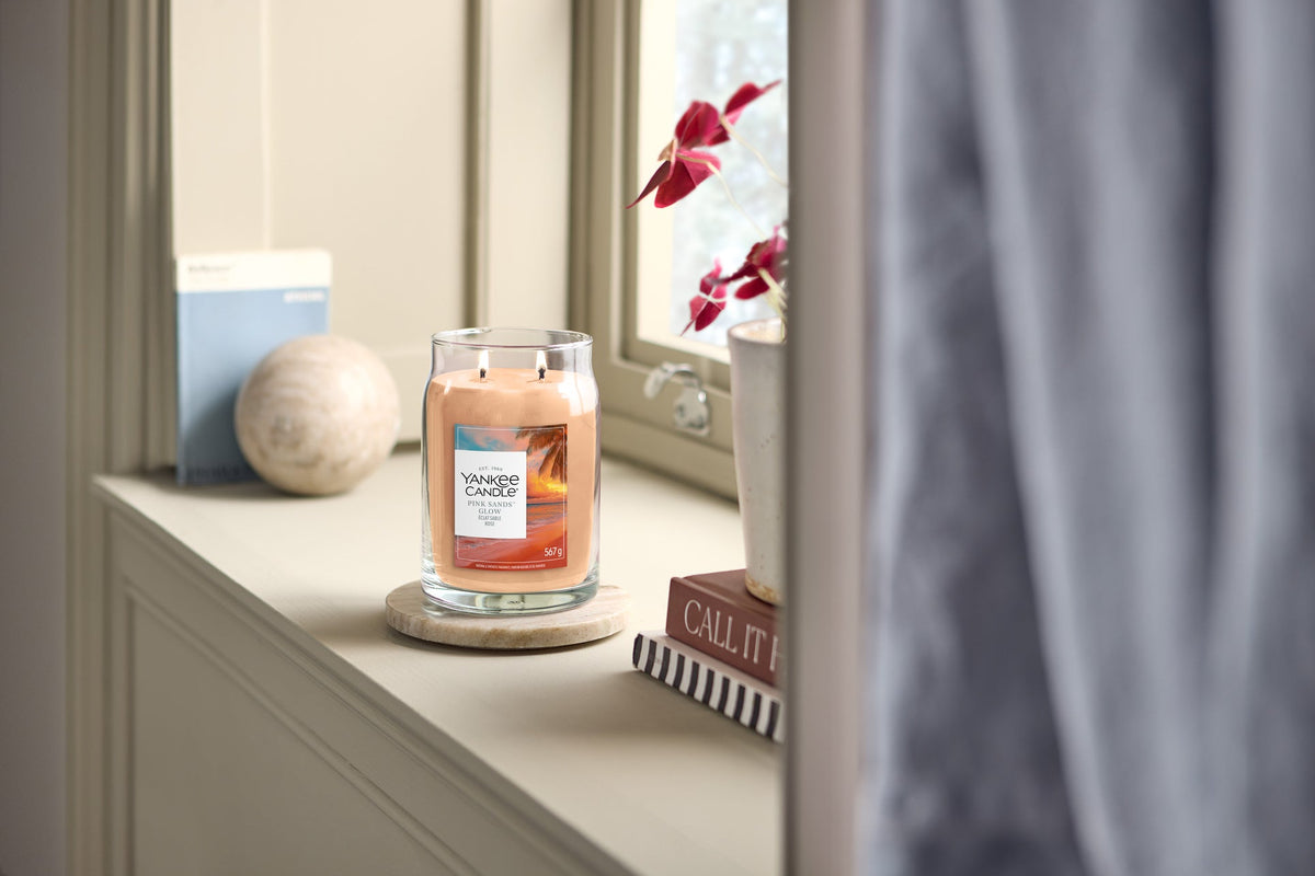 Yankee Candle Signature Small Jar Candle - Pink Sands Glow