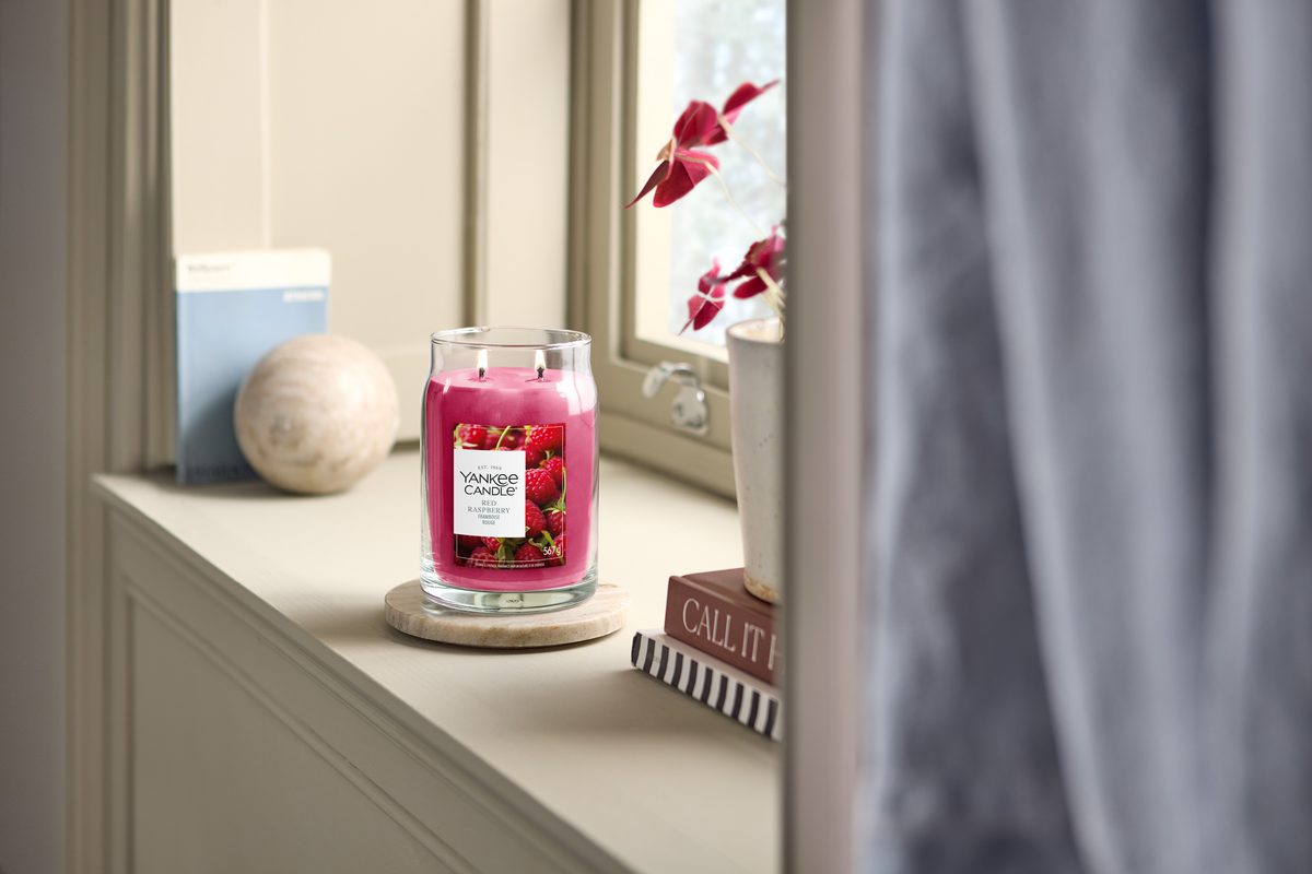 Yankee Candle Signature Small Jar Candle - Red Raspberry