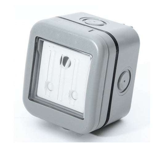 Masterplug IP55 Single 16amp Socket and Single 2-Way Switch